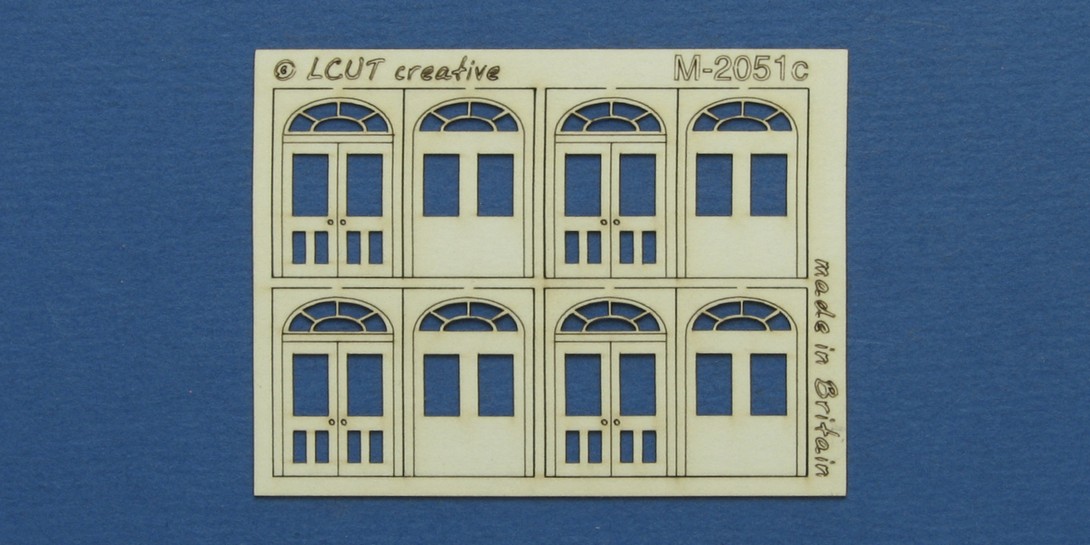 M 20-51c N gauge kit of 4 double doors with round transom type 3 Kit of 4 double doors with round transom type 3. Designed in 2 layers with an outer frame/margin. Made from 0.35mm paper.
